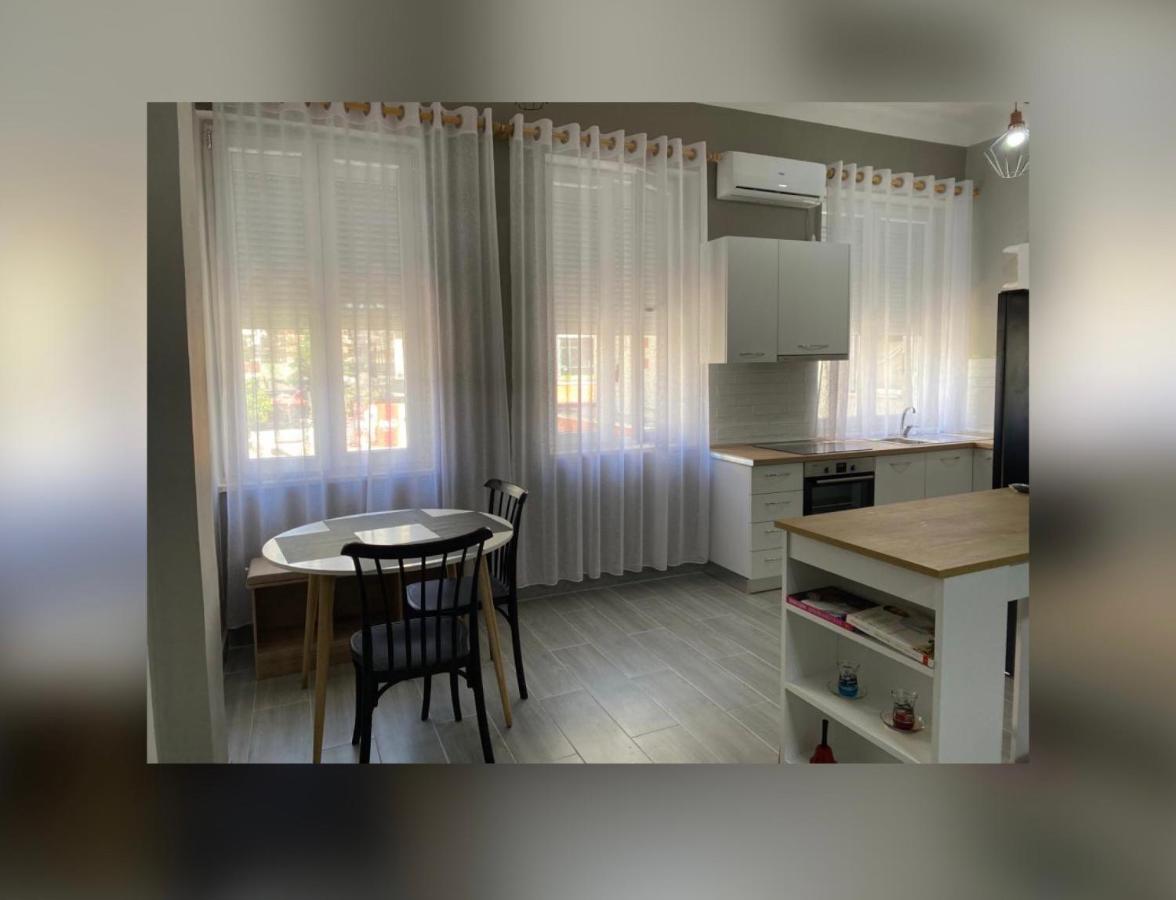 New New Bazaar Apartment ติรานา ภายนอก รูปภาพ